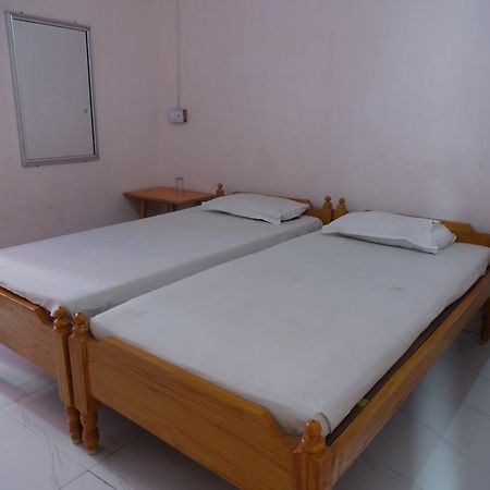 Rahul Buddha Guest House Bodh Gaya Room photo